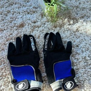 Women’s performance, brand, medium sized, motorcycle, biking, biker glov…